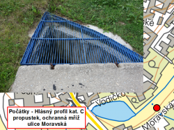 Počátky - propustek, ochranná mříž nedaleko ulice Moravská