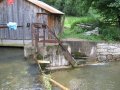 Jez a malá vodní elektrárna na toku Moravy v obci Dolní Morava