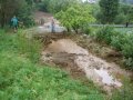Povodně v roce 2006 - zanesený vtok bezejmenného toku do Věžeckého potoka u č.p. 30