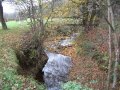 Přírodní koryto Luhačovického potoka nad intravilánem obce