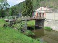 Příjezdový mostek do průmyslového areálu na vodním toku Oslava v ř. km 34,79