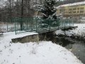 Mostek přes vodní tok Bobrůvka pod ZŠ