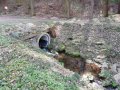 Vývod ze zatrubnění vodního toku Chrábek pod vodní nádrží Hlubňa