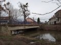 Most ve Věrovanech přes Mlýnský náhon u domu s č. p. 128