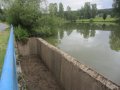 bezpečnostní přeliv vodní nádrže Hony nad místní částí Pěkov