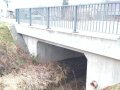 Most u školy přes Dubnický potok