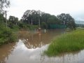 Povodeň na Labi v Malšovicích dne 4. června v 16.30 hod. (hloubka 9,75 m) - pohled na dětské hřiště v Choraticích, zdroj: archivní materiály obce Malšovice